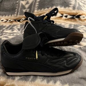 New!! Fenty Beauty women blue Dark Sneakers size 6!